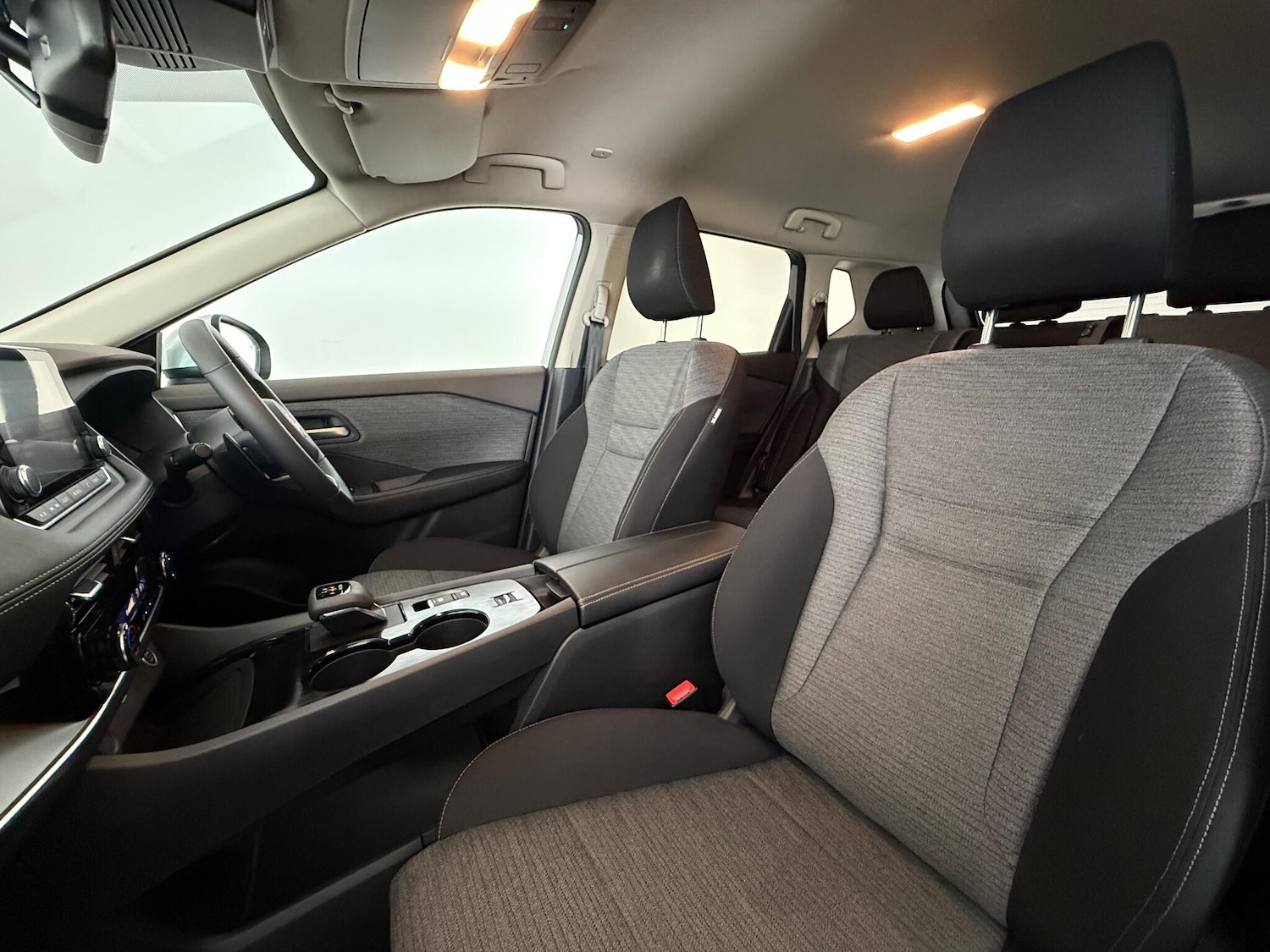 Used Nissan X-Trail 2024 for sale - 76467010: Photo 17