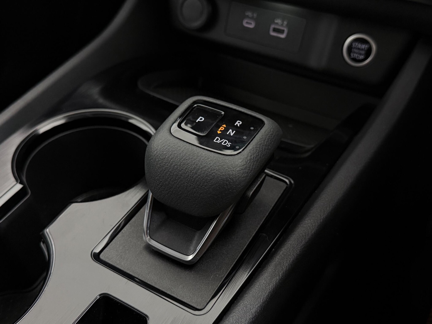 Used Nissan X-Trail 2024 for sale - 76467010: Photo 40