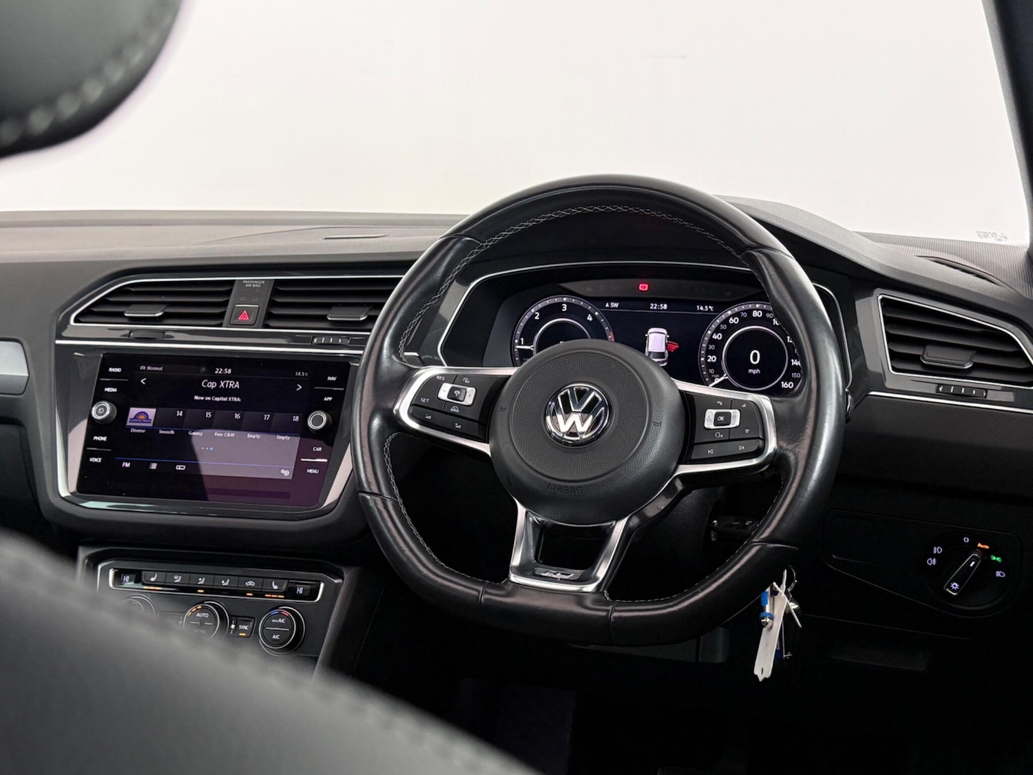 Used Volkswagen Tiguan 2018 for sale - 77659182: Photo 15