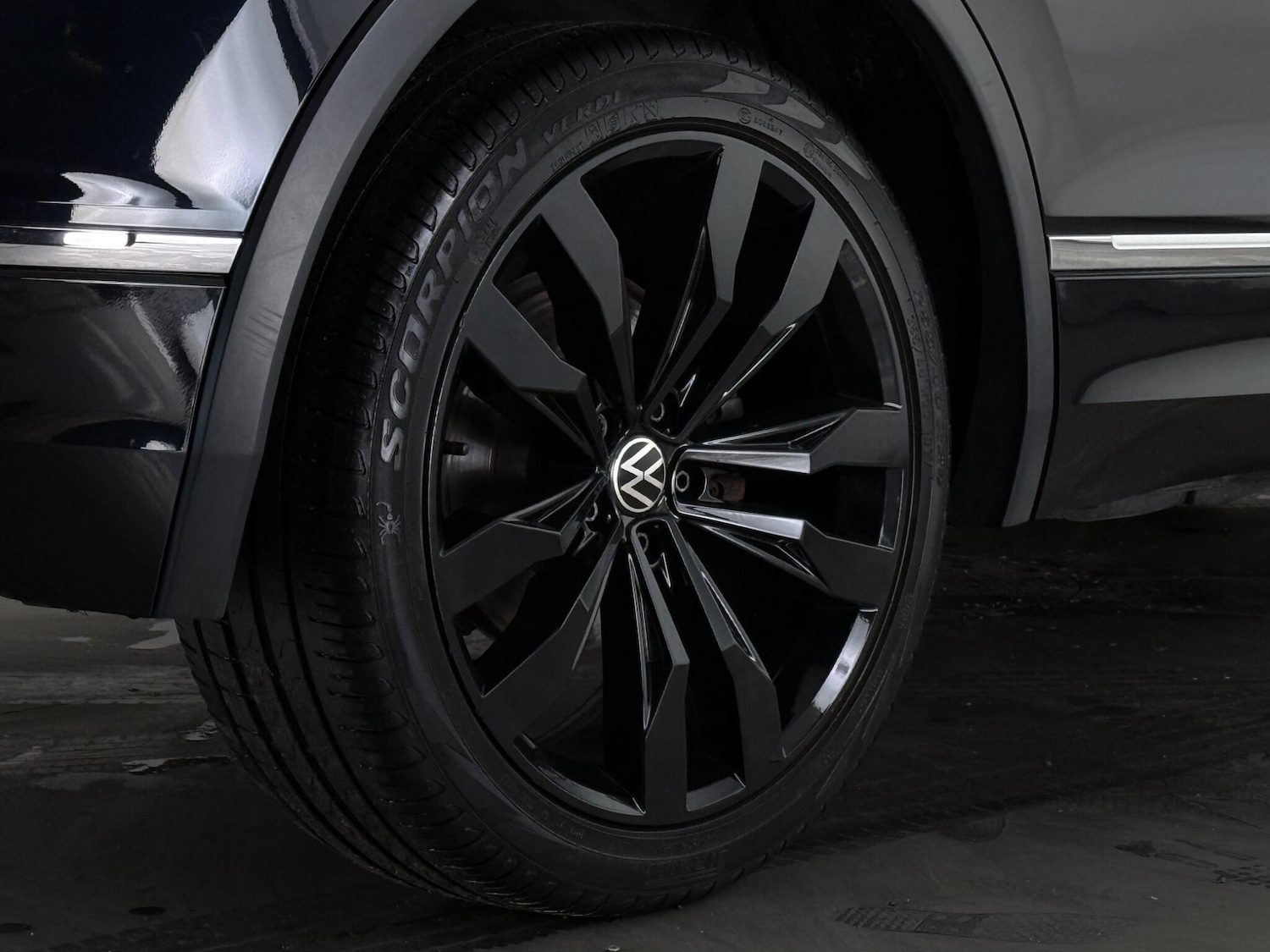 Used Volkswagen Tiguan 2018 for sale - 77659182: Photo 8