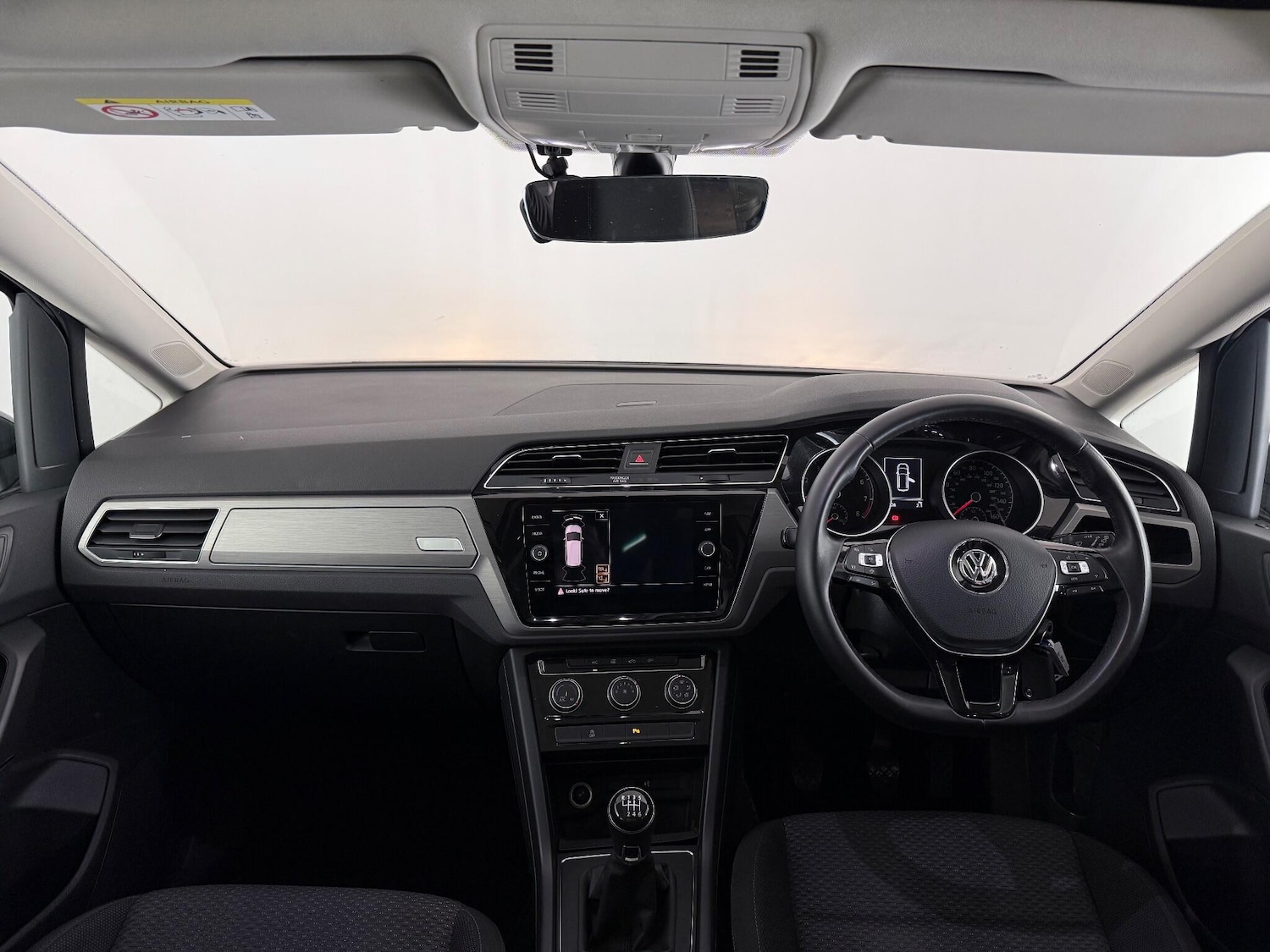 Used Volkswagen Touran 2019 for sale - 77259496: Photo 18