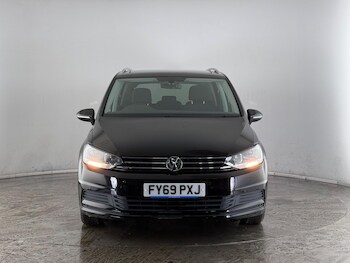 Used Volkswagen Touran 2019 for sale - 77259496: Photo