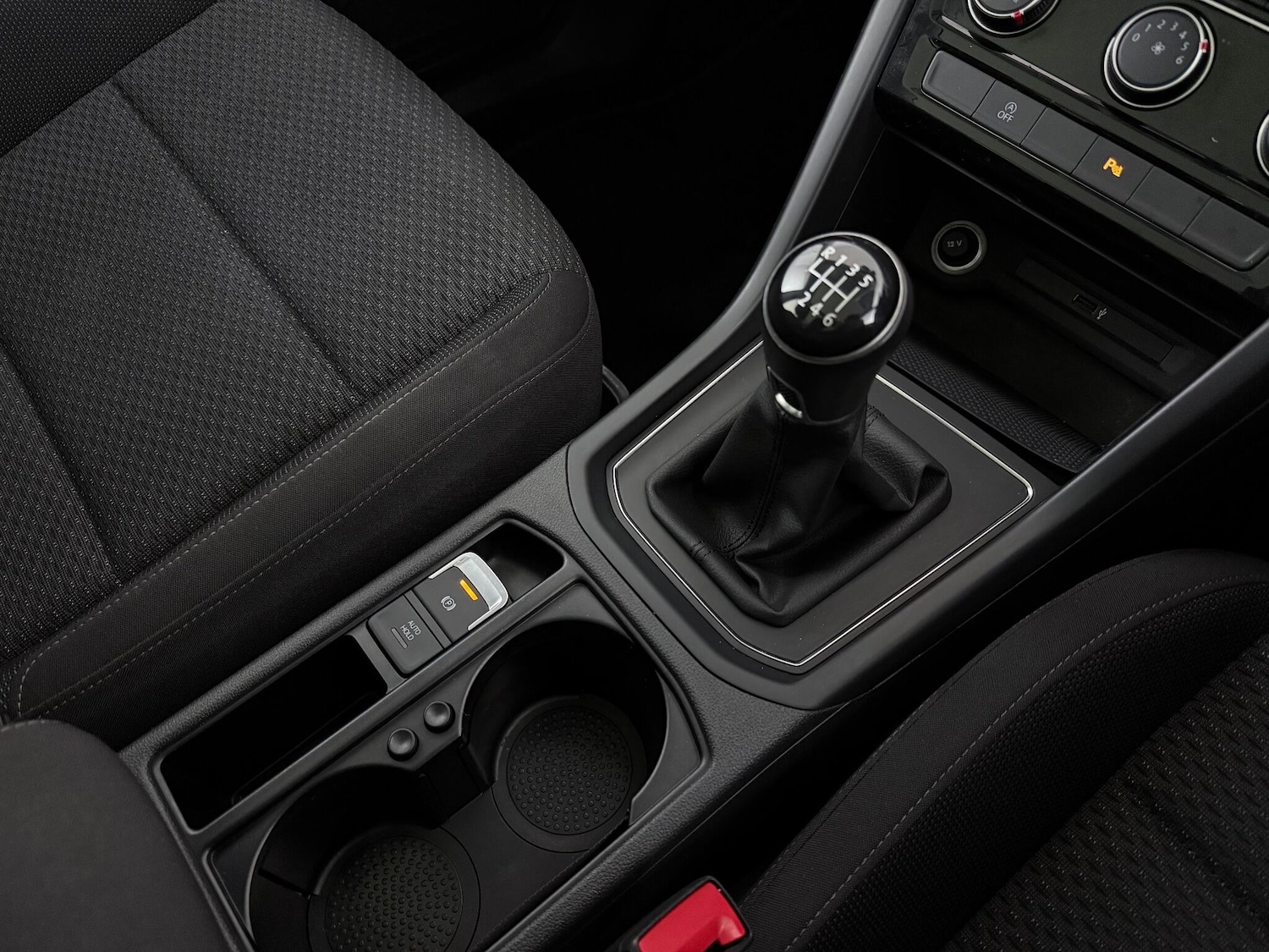 Used Volkswagen Touran 2019 for sale - 77259496: Photo 32