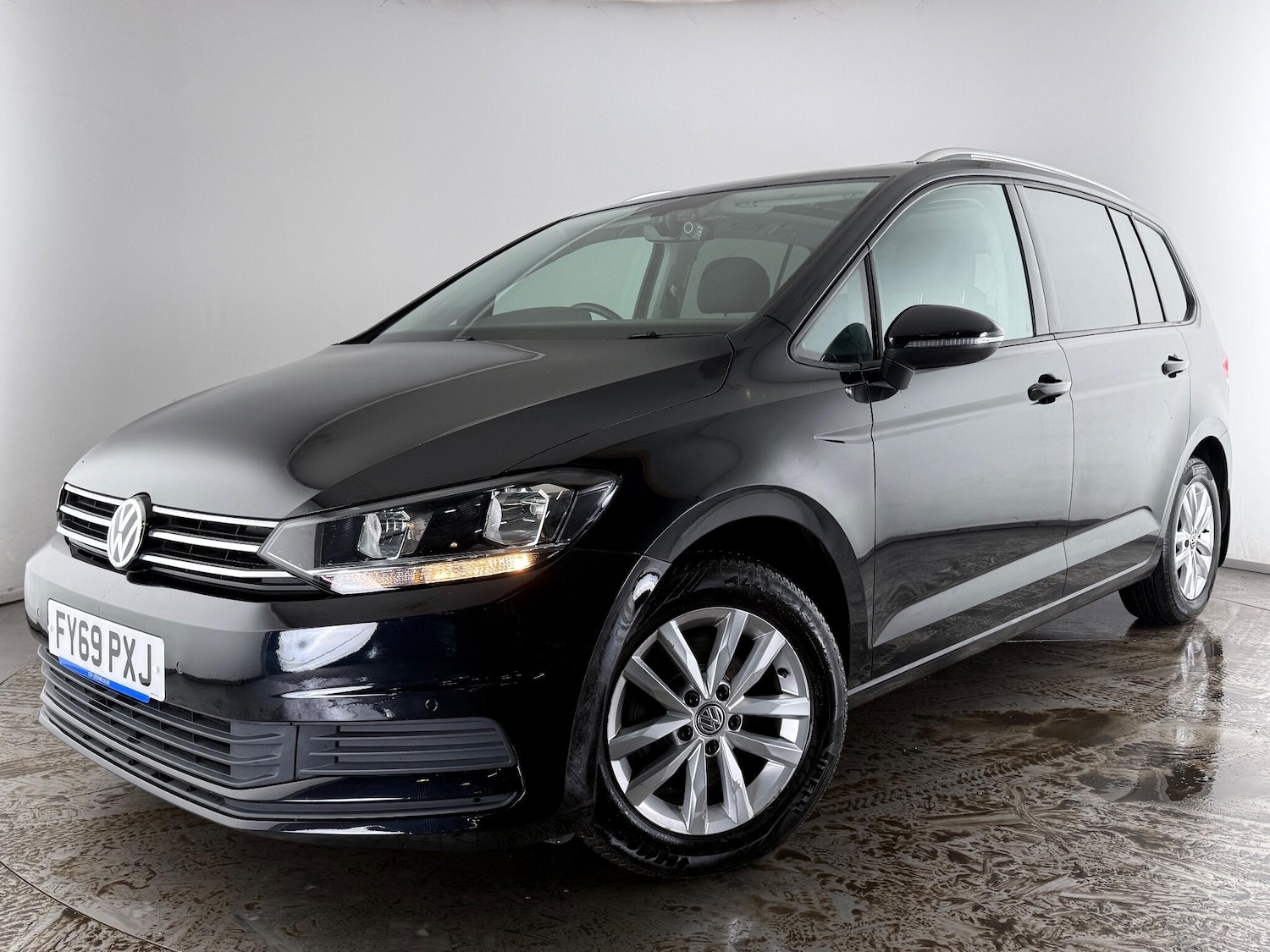 Used Volkswagen Touran 2019 for sale - 77259496: Photo 33