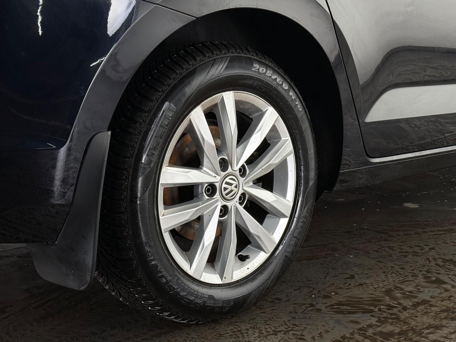 Used Volkswagen Touran 2019 for sale - 77259496: Photo 8