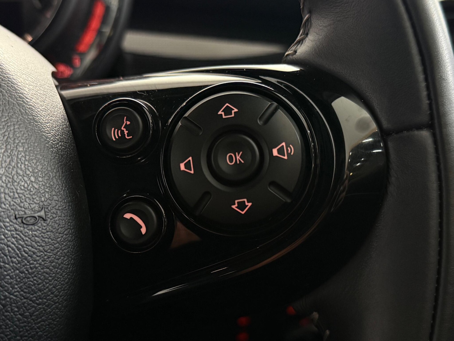 Used MINI Convertible 2019 for sale - 77332138: Photo 22