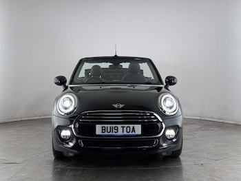 Used MINI Convertible 2019 for sale - 77332138: Photo