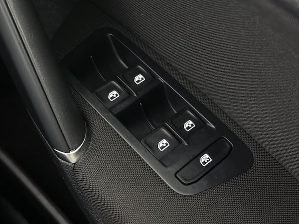 Used Volkswagen Golf 2019 for sale - 75753136: Photo 30