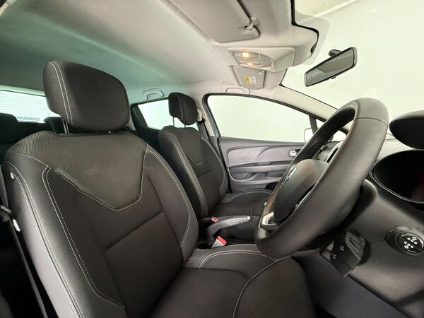 Used Renault Clio 2018 for sale - 75654363: Photo 24