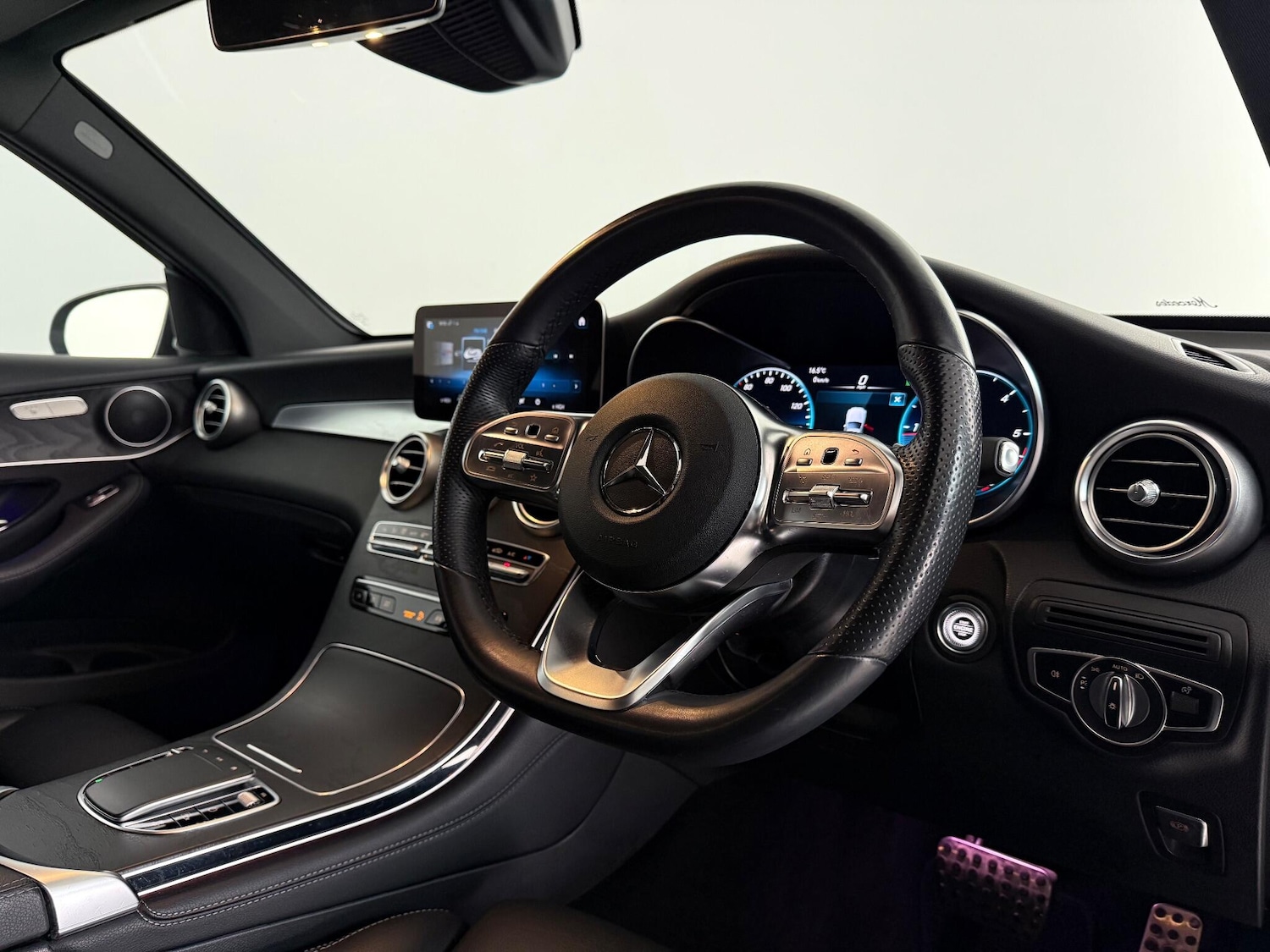 Used Mercedes-Benz GLC 2019 for sale - 77359331: Photo 22