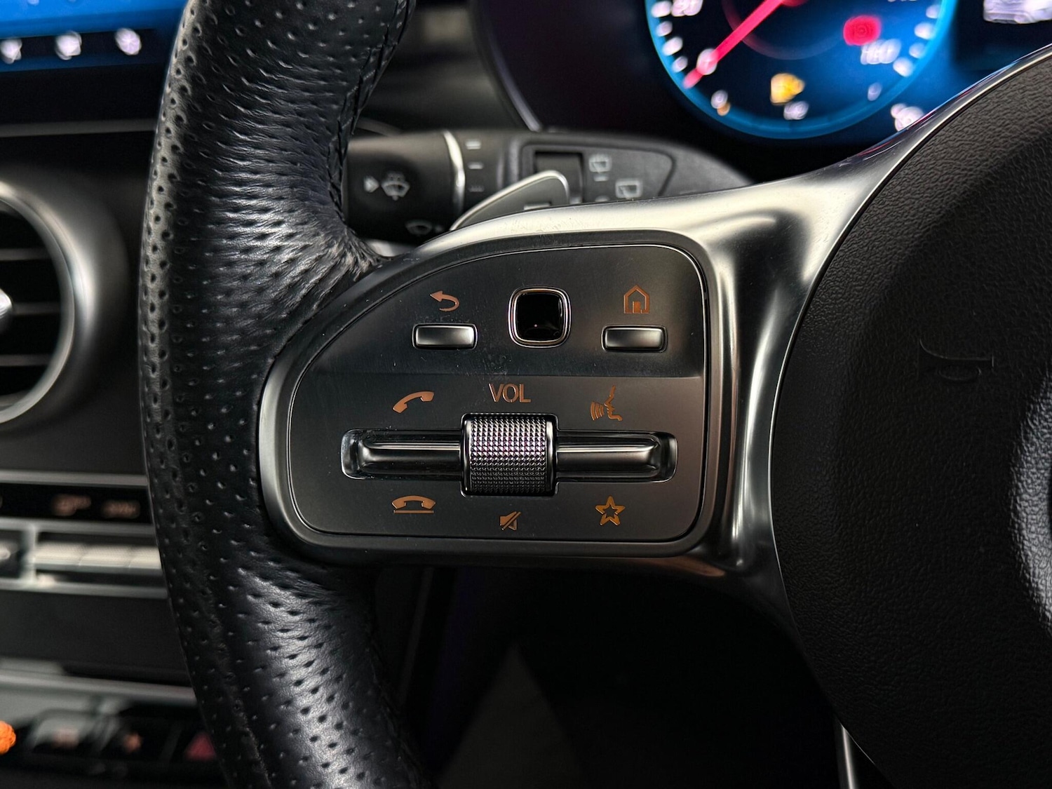 Used Mercedes-Benz GLC 2019 for sale - 77359331: Photo 23