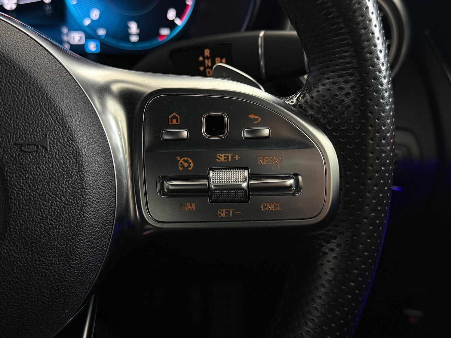 Used Mercedes-Benz GLC 2019 for sale - 77359331: Photo 24