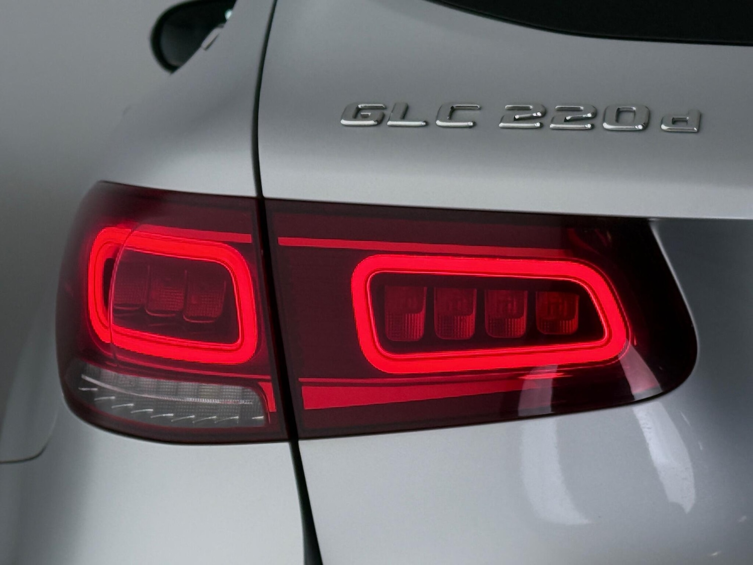 Used Mercedes-Benz GLC 2019 for sale - 77359331: Photo 8