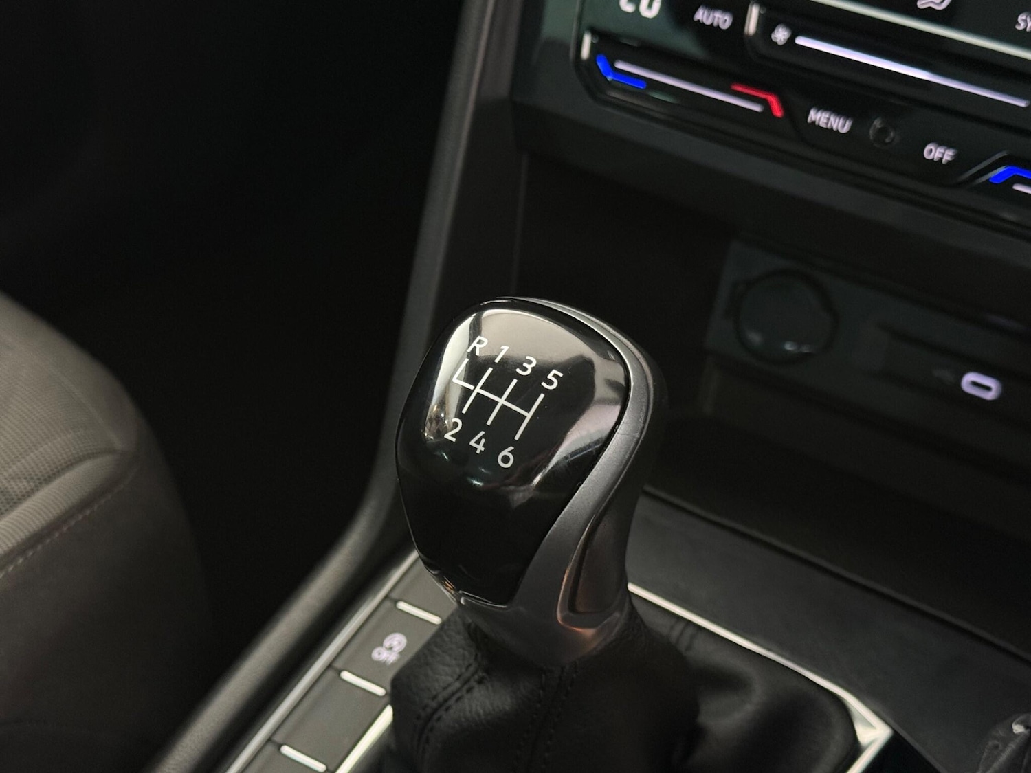 Used Volkswagen Tiguan 2022 for sale - 76466708: Photo 44