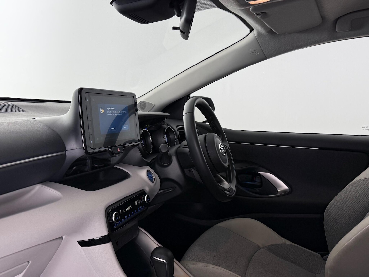 Used Toyota Yaris 2022 for sale - 77932457: Photo 15