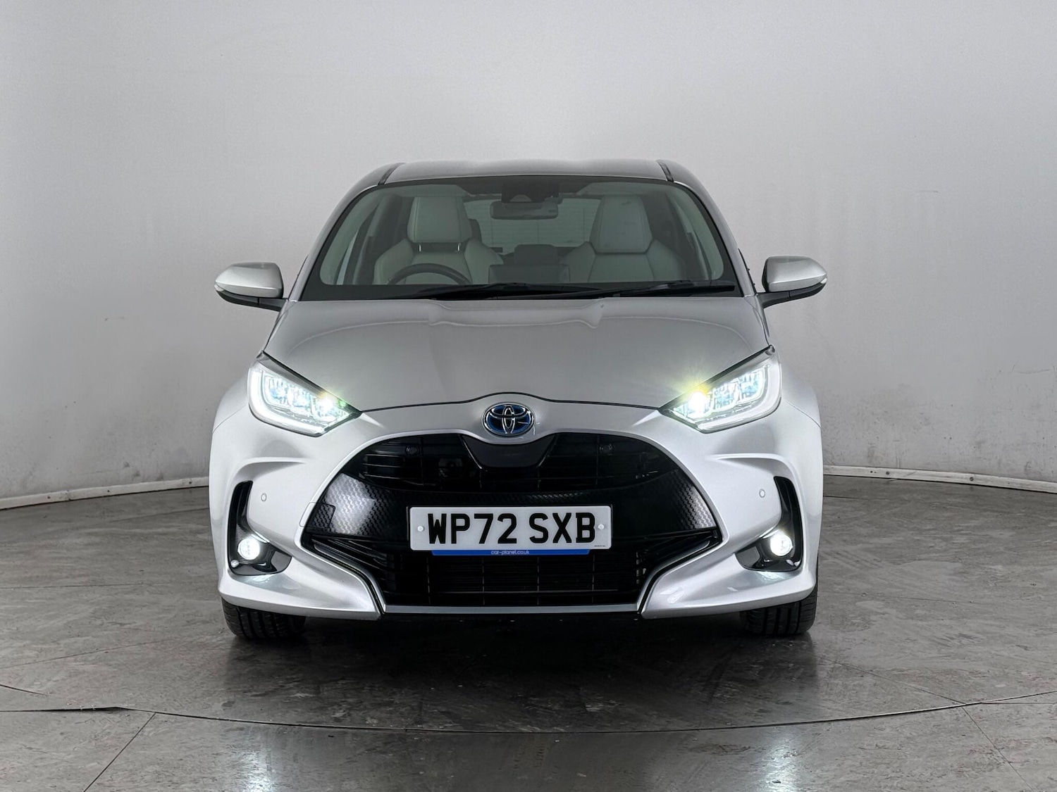 Used Toyota Yaris 2022 for sale - 77932457: Photo 2