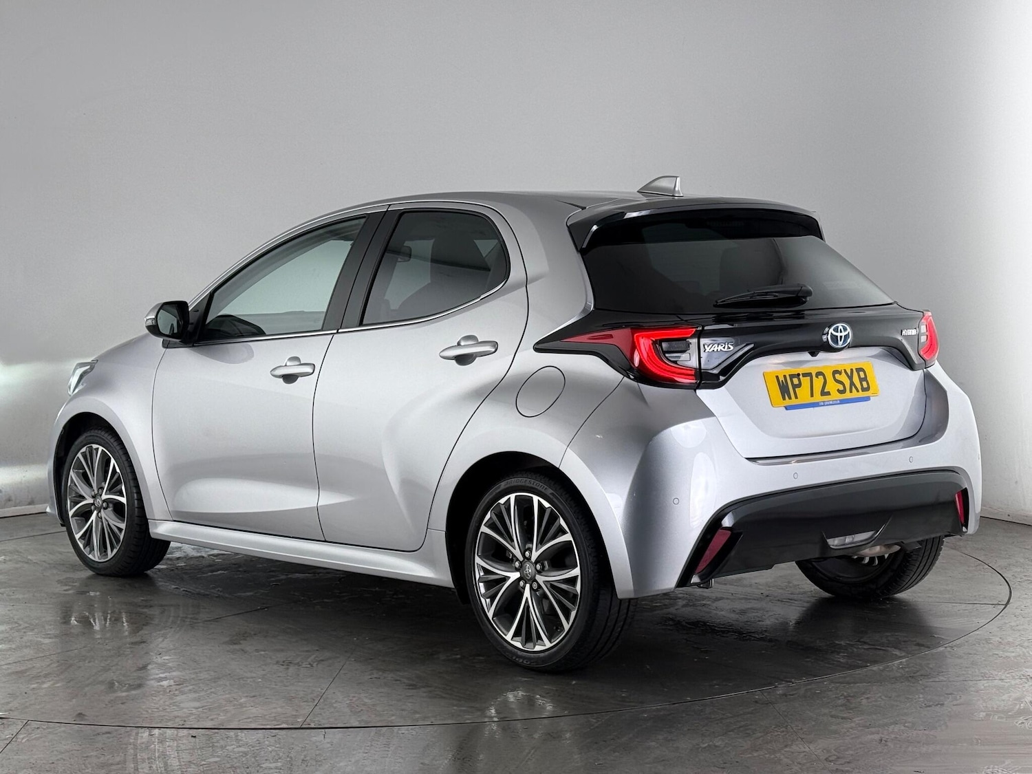 Used Toyota Yaris 2022 for sale - 77932457: Photo 4