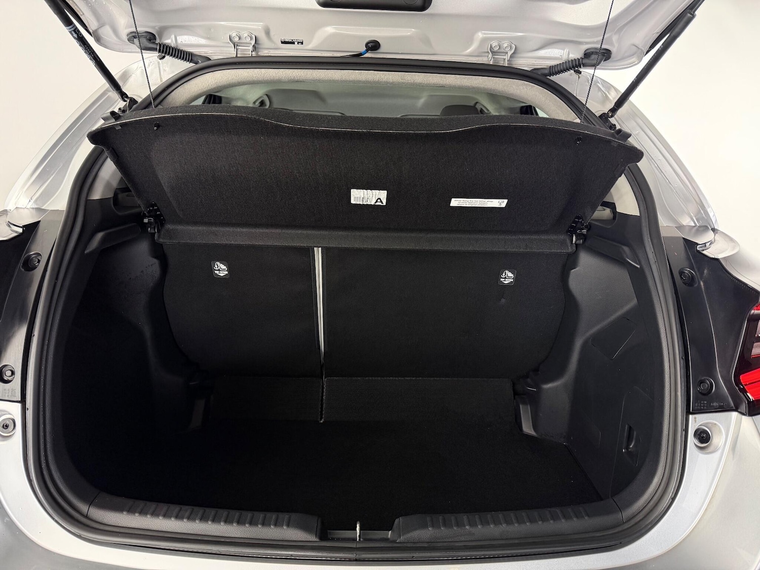 Used Toyota Yaris 2022 for sale - 77932457: Photo 9