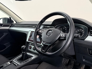 Used Volkswagen Passat 2018 for sale - 78705739: Photo