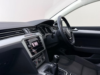 Used Volkswagen Passat 2018 for sale - 78705739: Photo