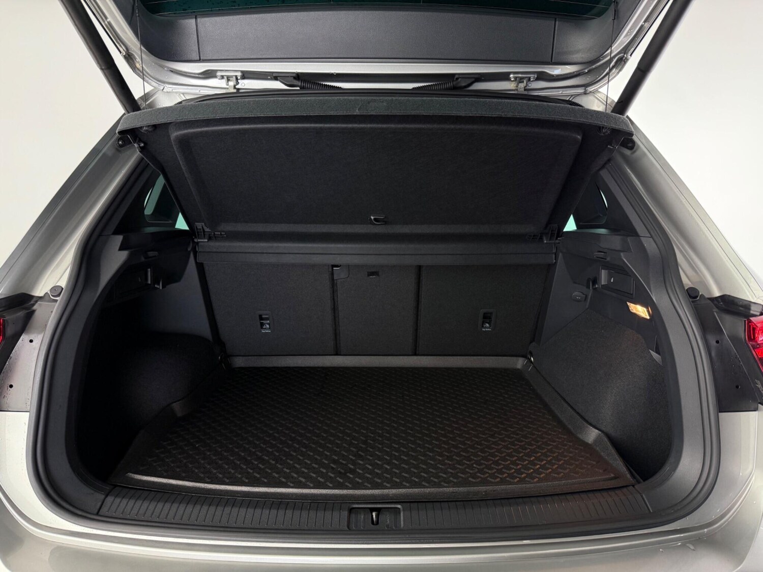 Used Volkswagen Tiguan 2020 for sale - 77744253: Photo 10