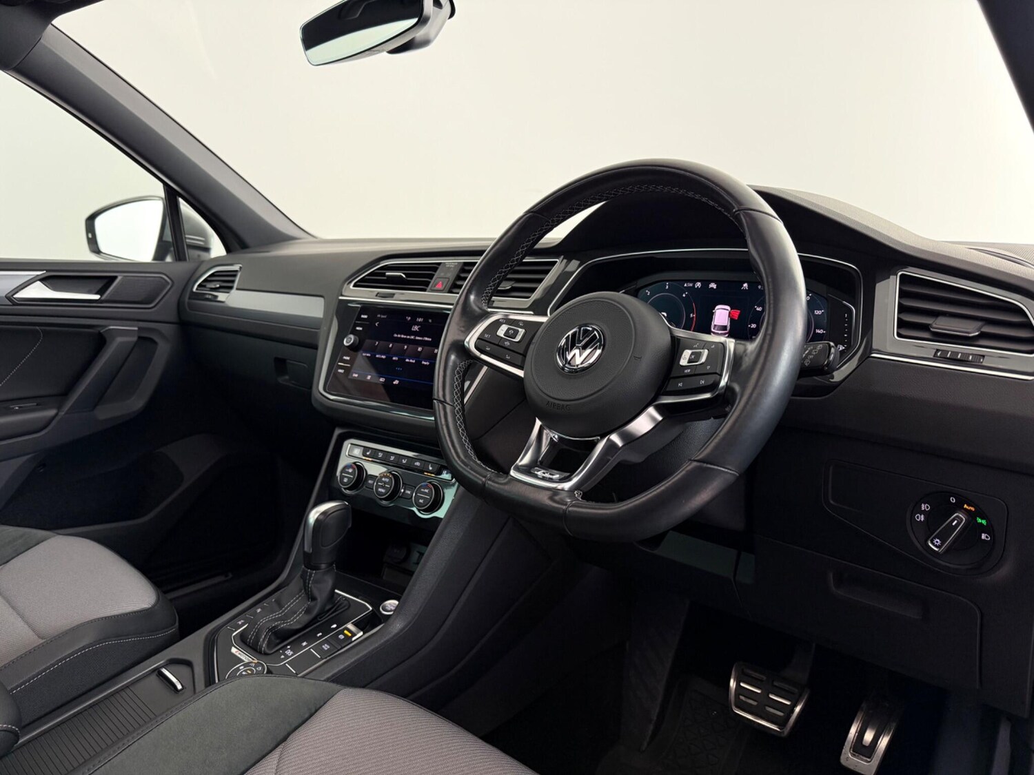 Used Volkswagen Tiguan 2020 for sale - 77744253: Photo 19