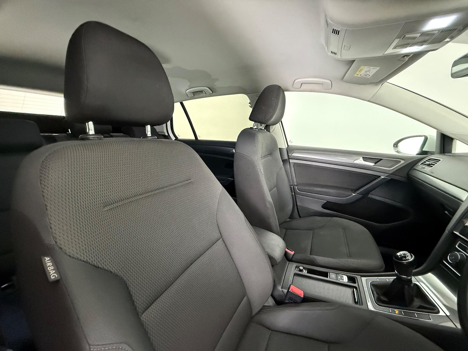 Used Volkswagen Golf 2017 for sale - 78035234: Photo 10