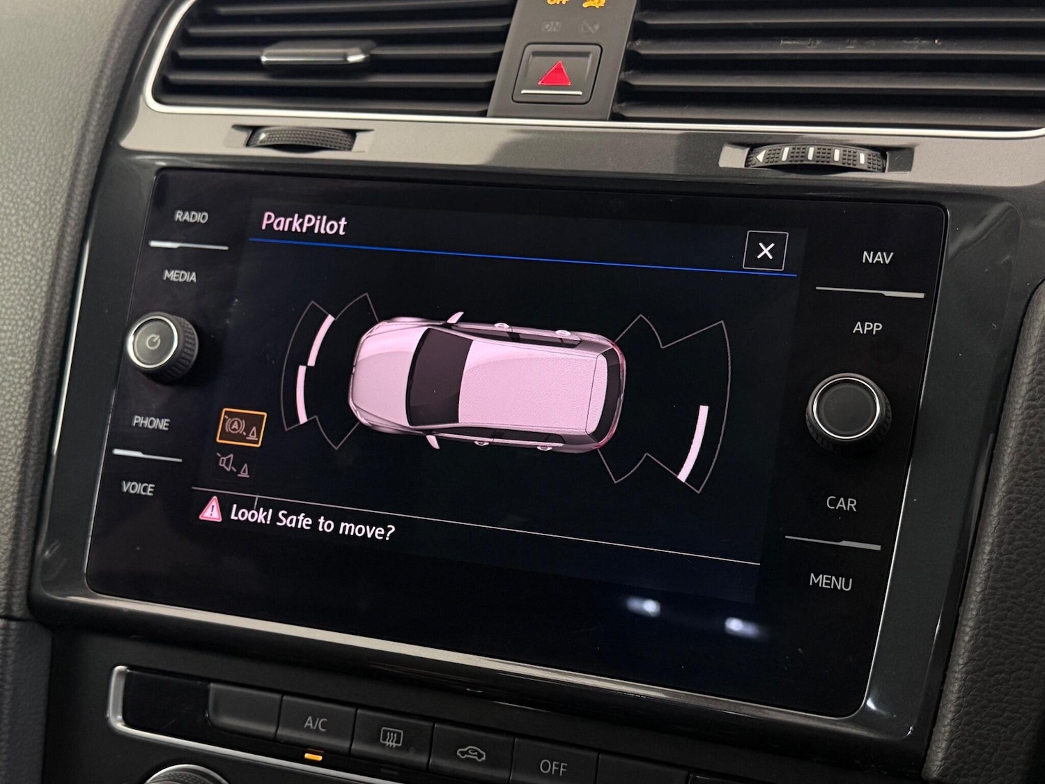 Used Volkswagen Golf 2017 for sale - 78035234: Photo 25