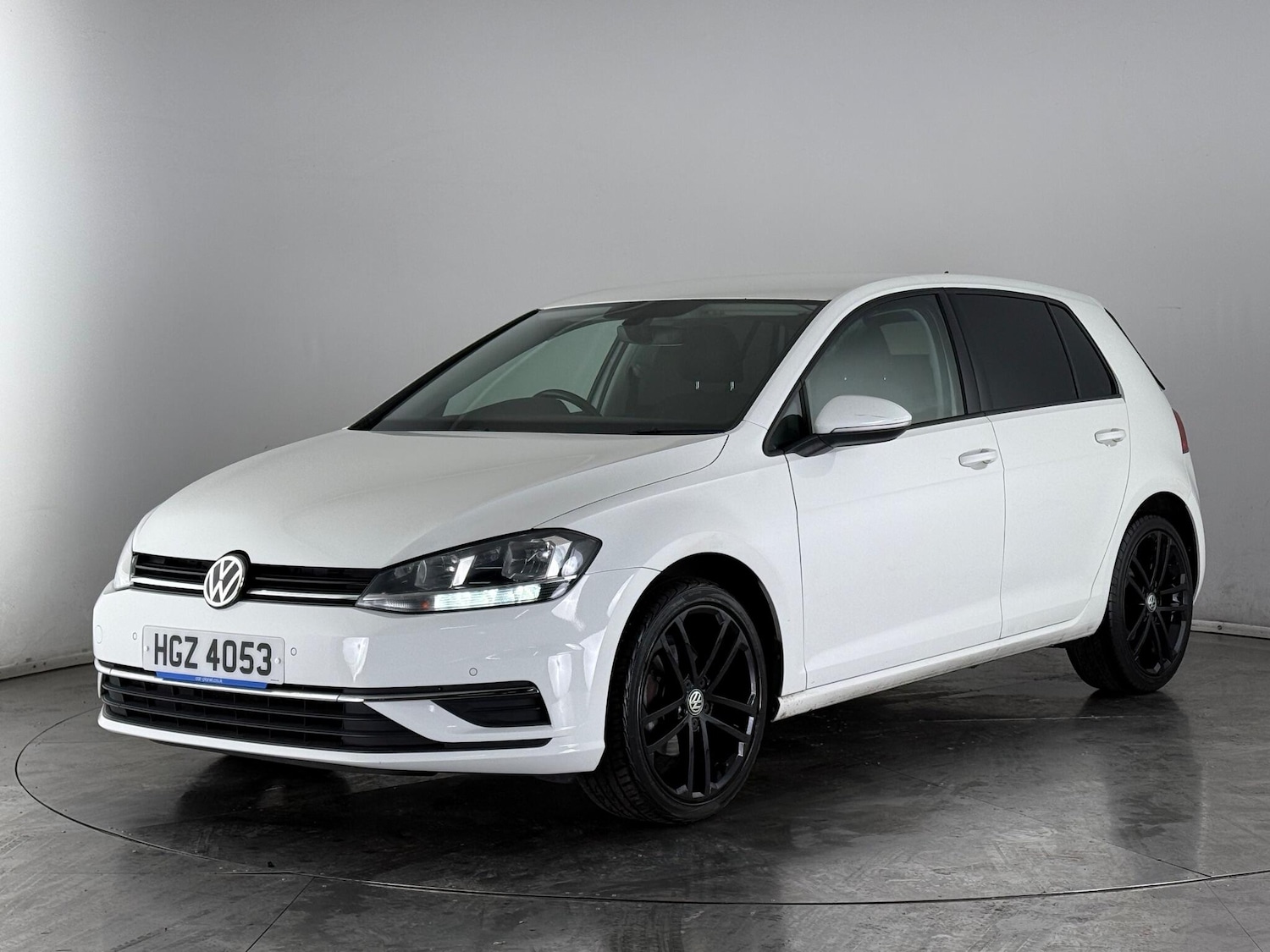 Used Volkswagen Golf 2017 for sale - 78035234: Photo 3