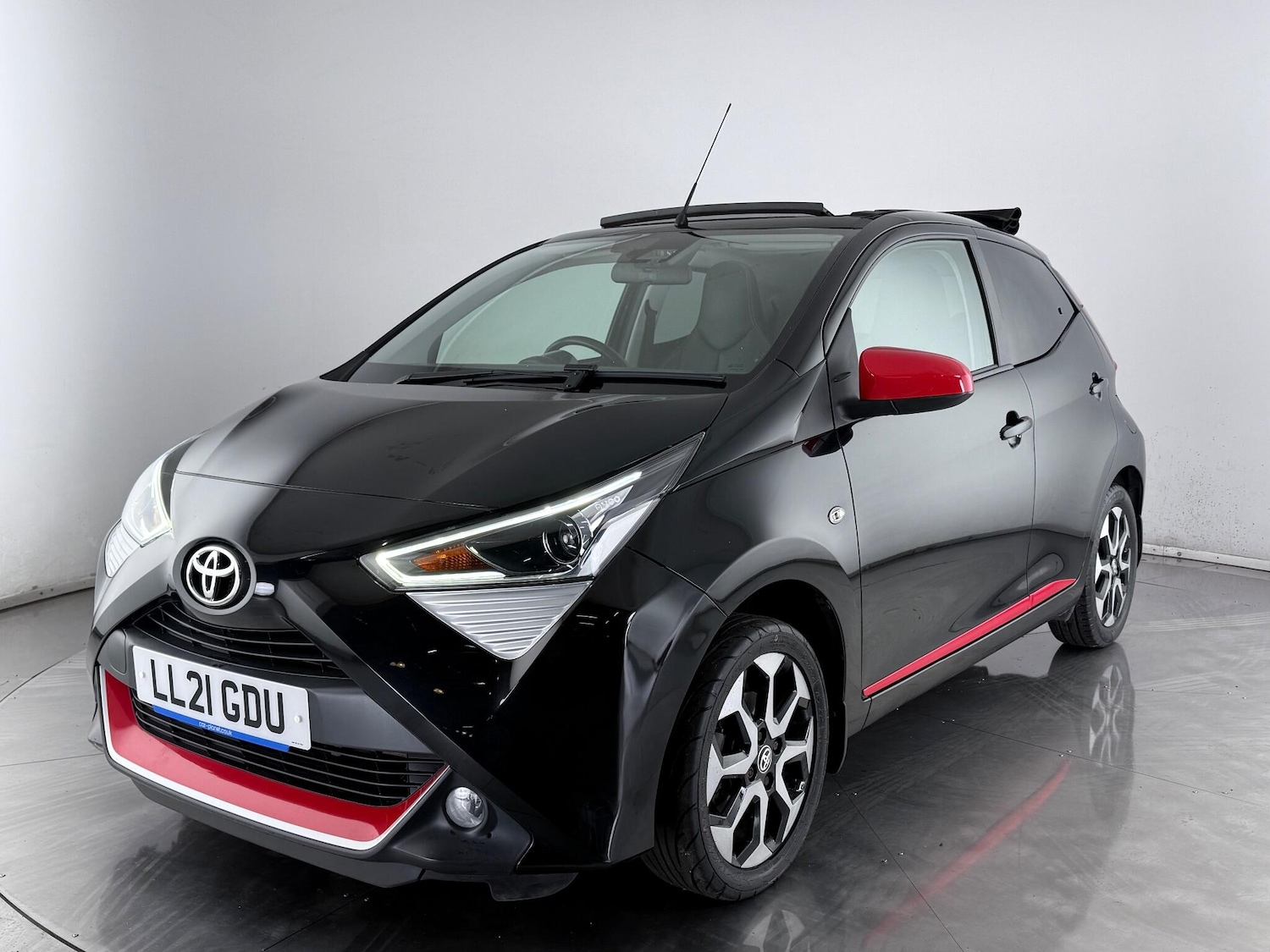Used Toyota AYGO 2021 for sale - 77247026: Photo 28
