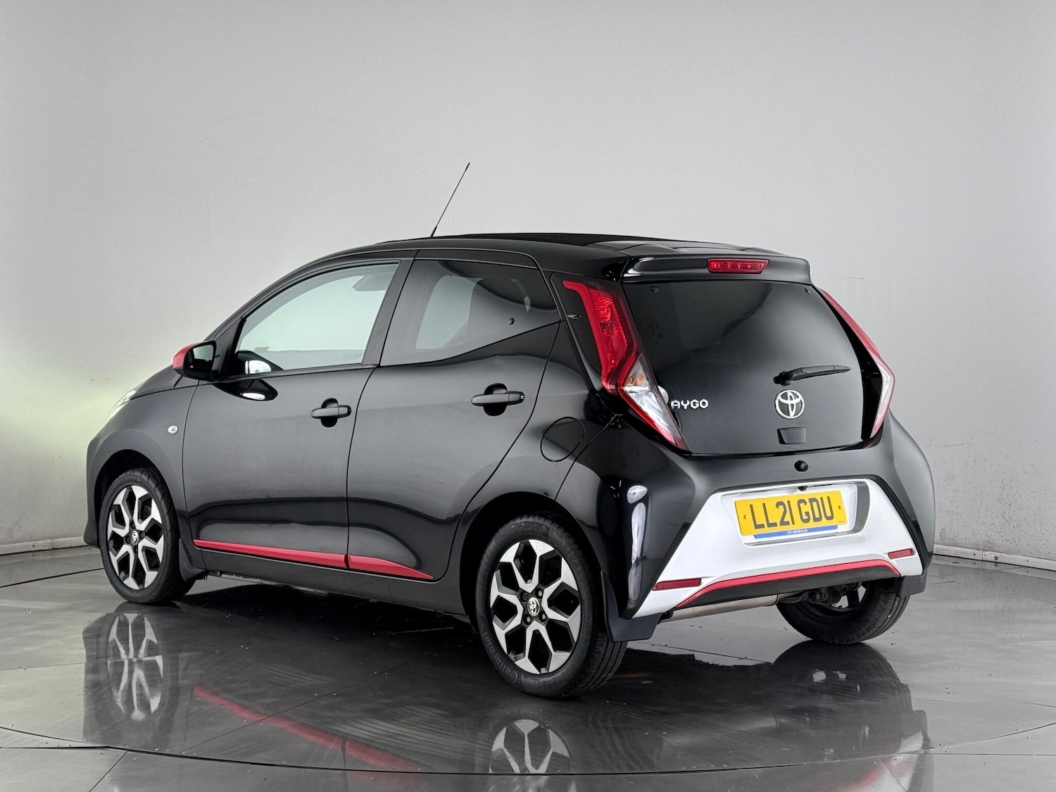 Used Toyota AYGO 2021 for sale - 77247026: Photo 4