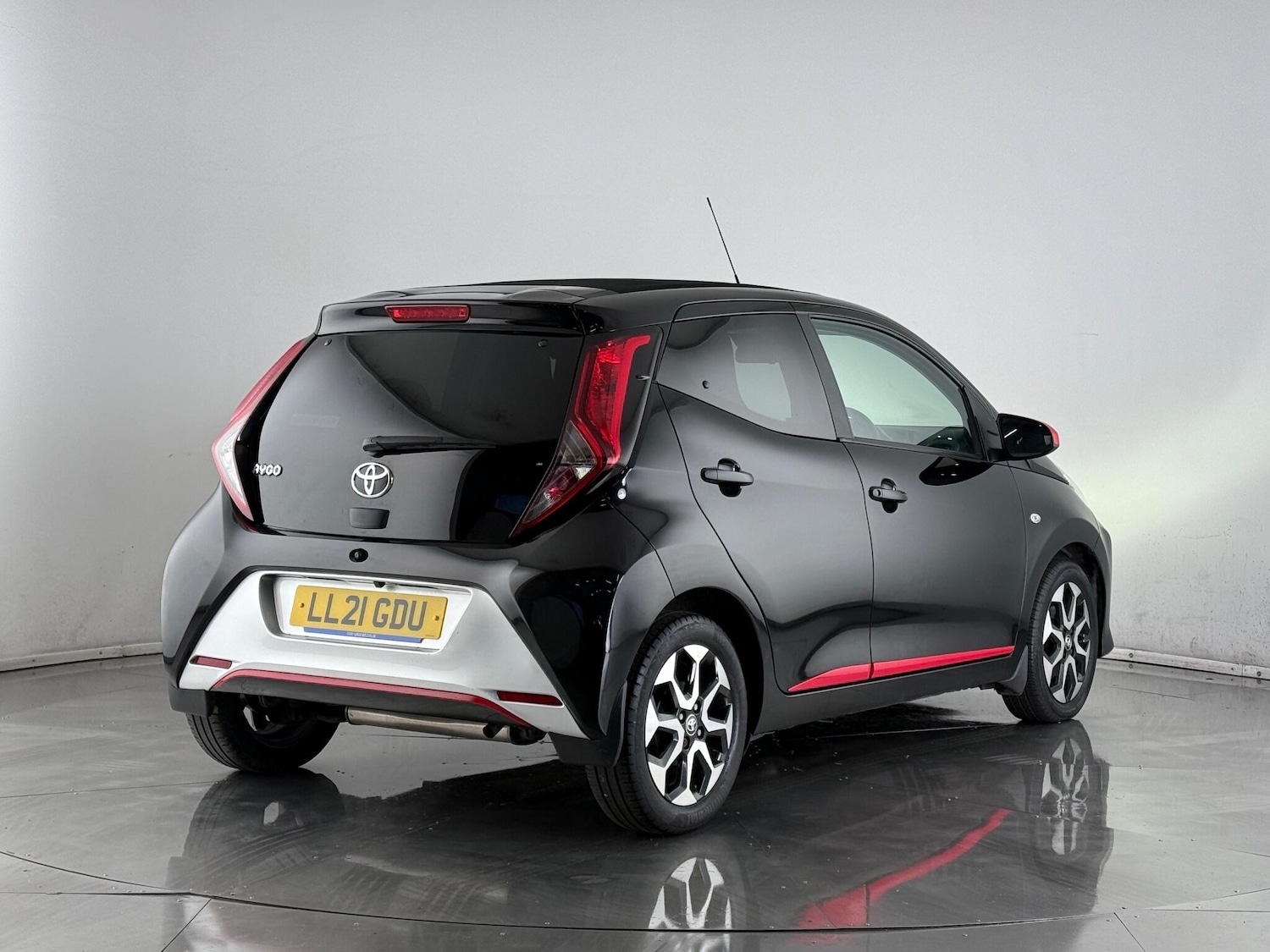 Used Toyota AYGO 2021 for sale - 77247026: Photo 6