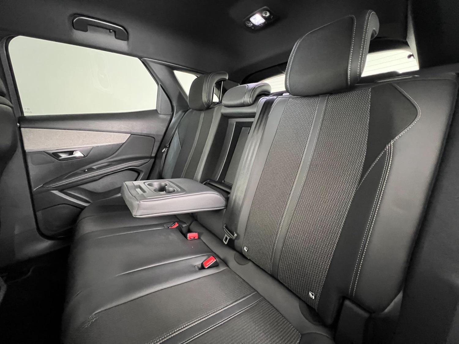 Used Peugeot 3008 2023 for sale - 77182750: Photo 12