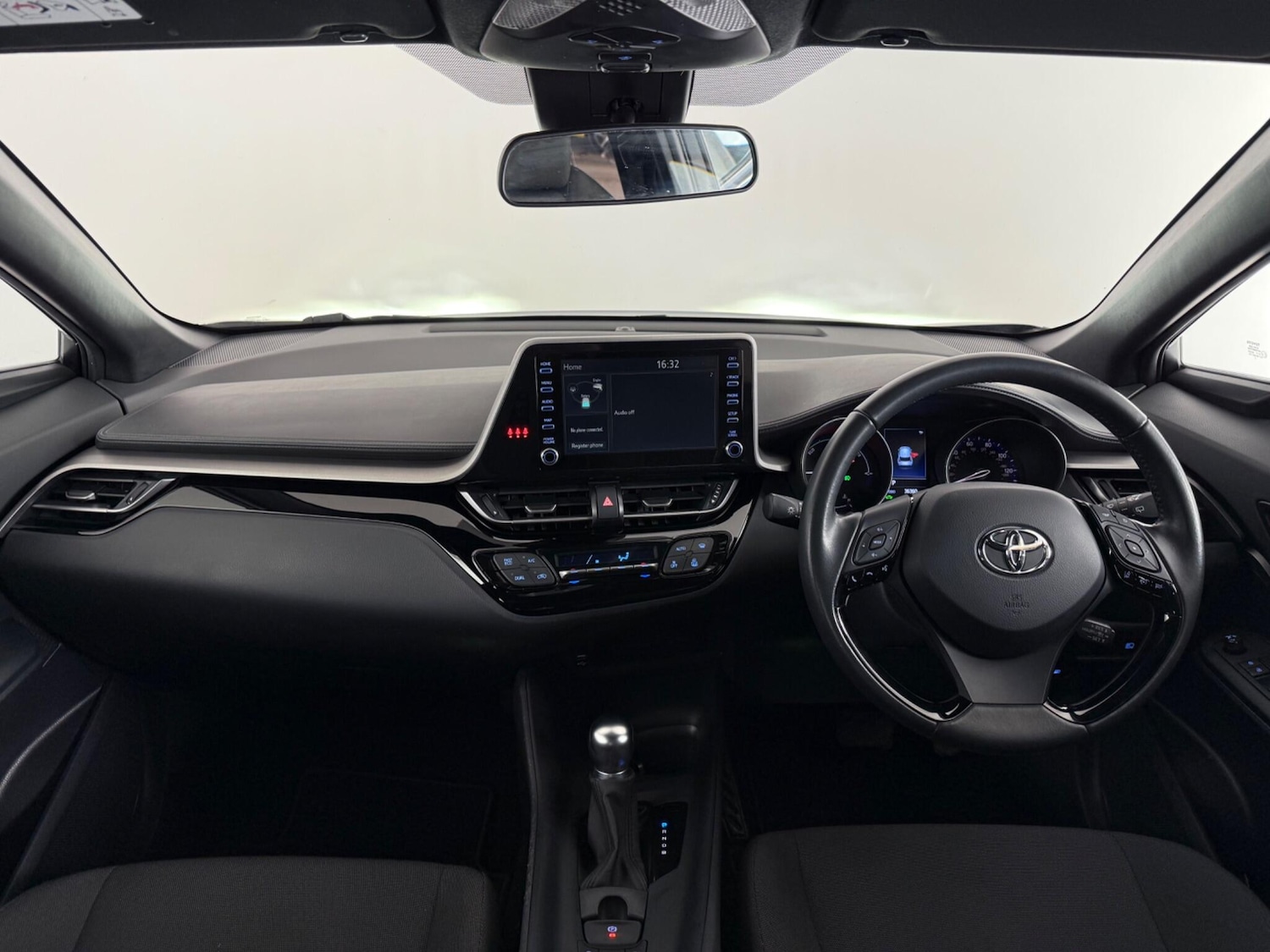 Used Toyota C-HR 2023 for sale - 77769874: Photo 12