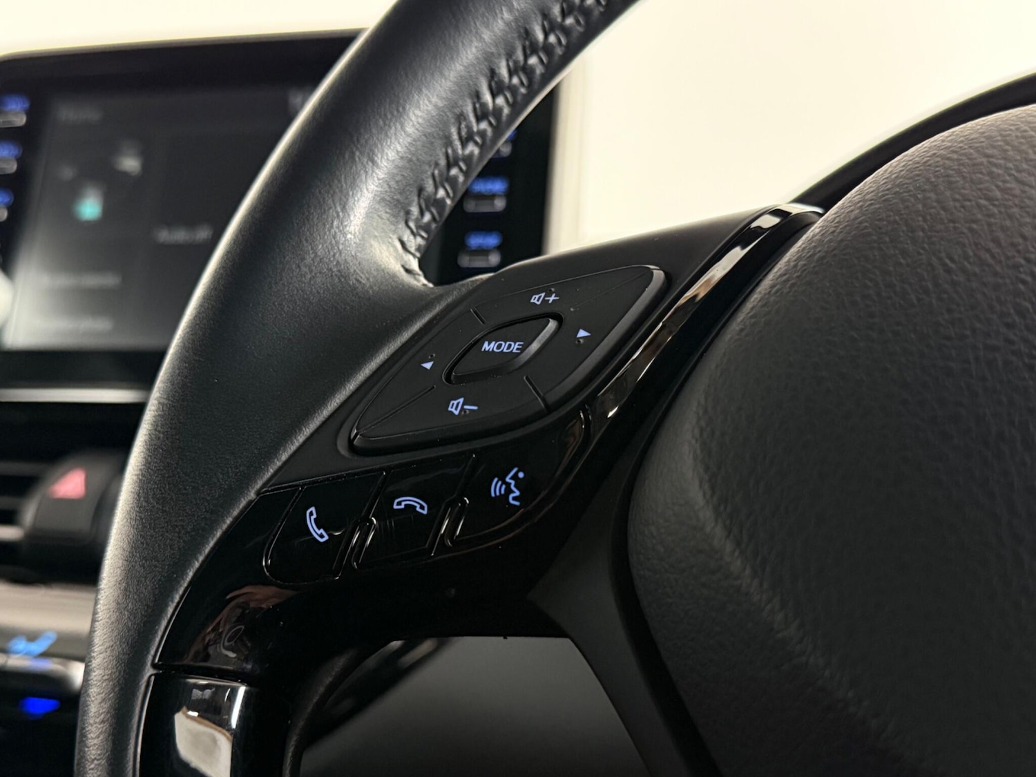 Used Toyota C-HR 2023 for sale - 77769874: Photo 13