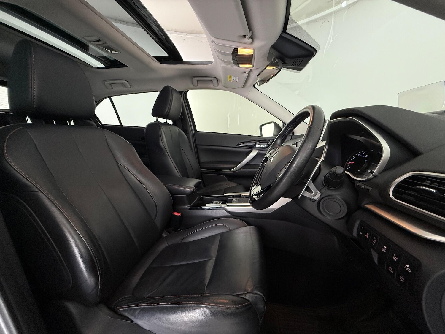 Used Mitsubishi Eclipse Cross 2019 for sale - 76466763: Photo 15