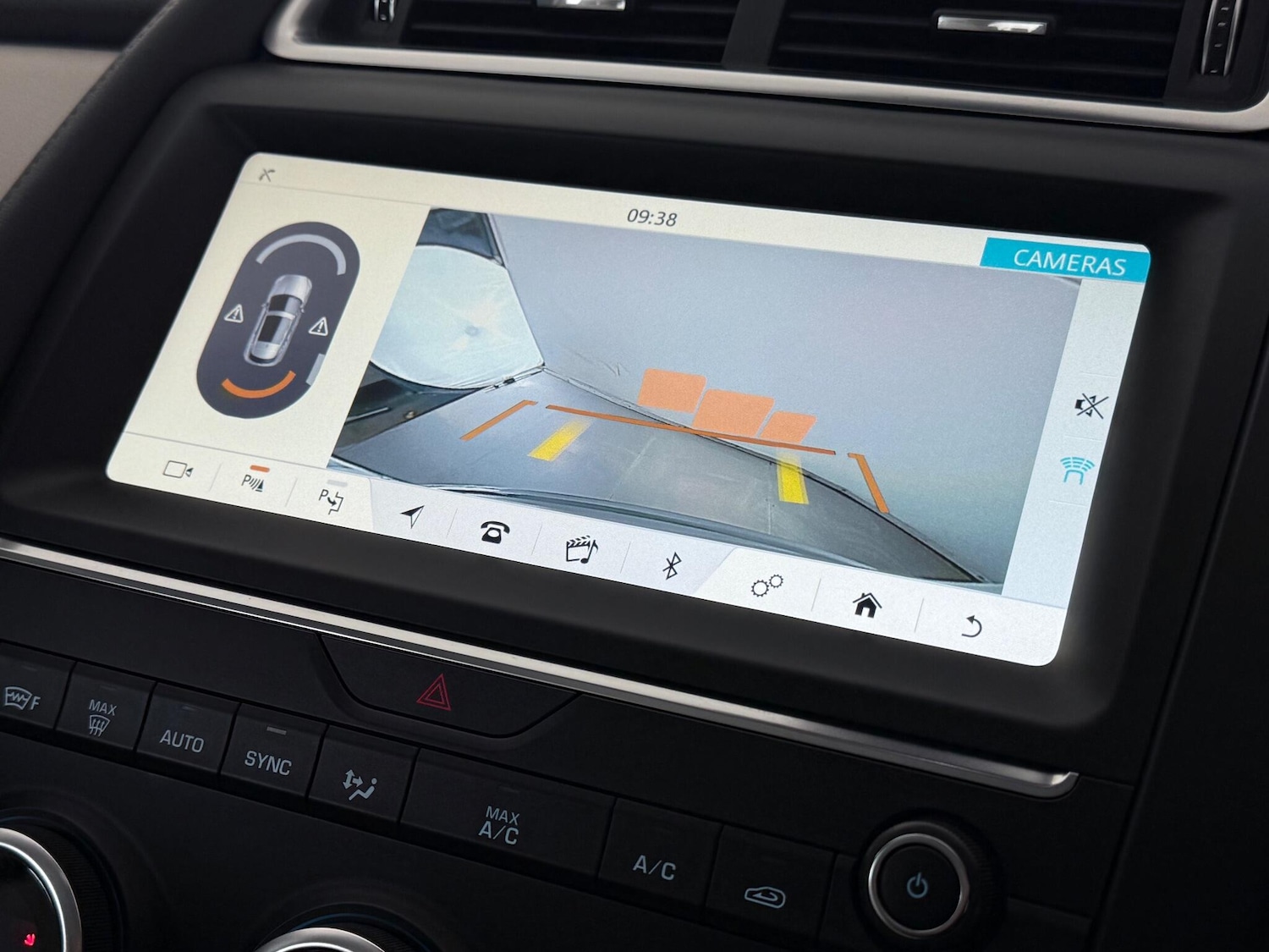 Used Jaguar E-Pace 2018 for sale - 76608150: Photo 34