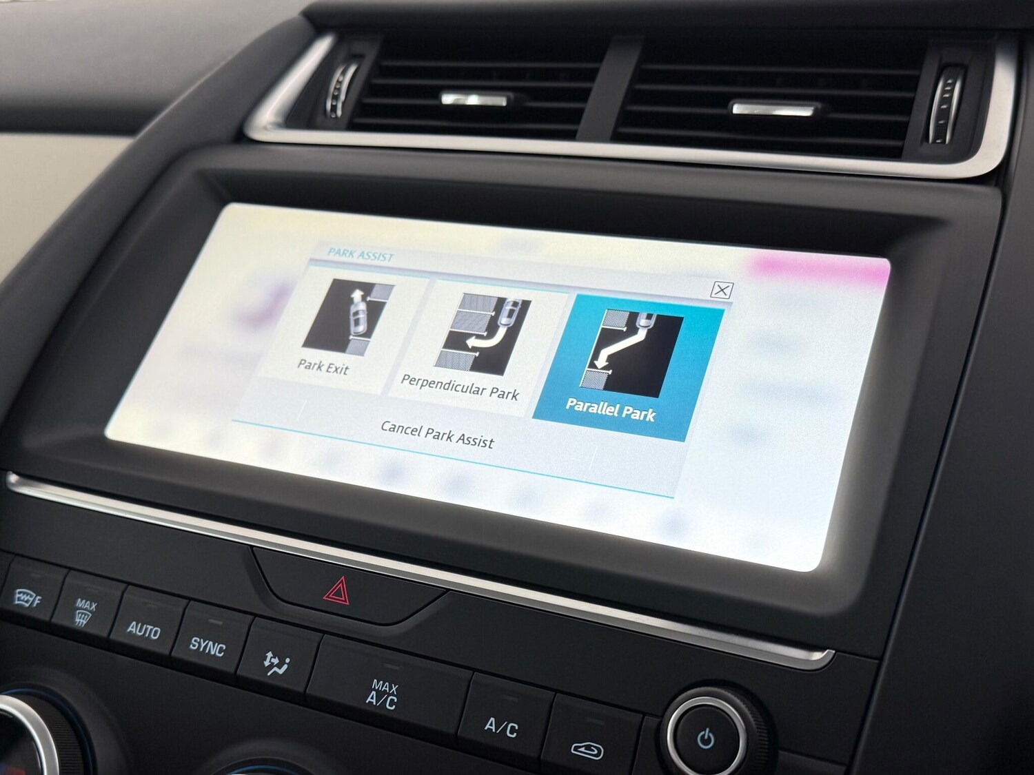 Used Jaguar E-Pace 2018 for sale - 76608150: Photo 36