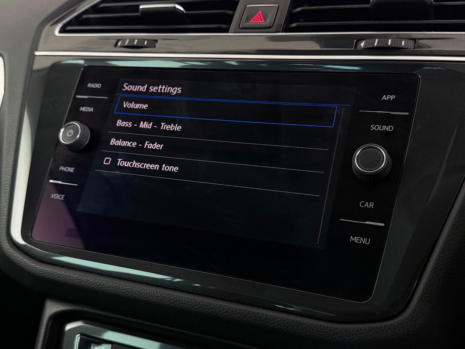 Used Volkswagen Tiguan 2018 for sale - 77260109: Photo 25