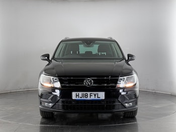Used Volkswagen Tiguan 2018 for sale - 77260109: Photo