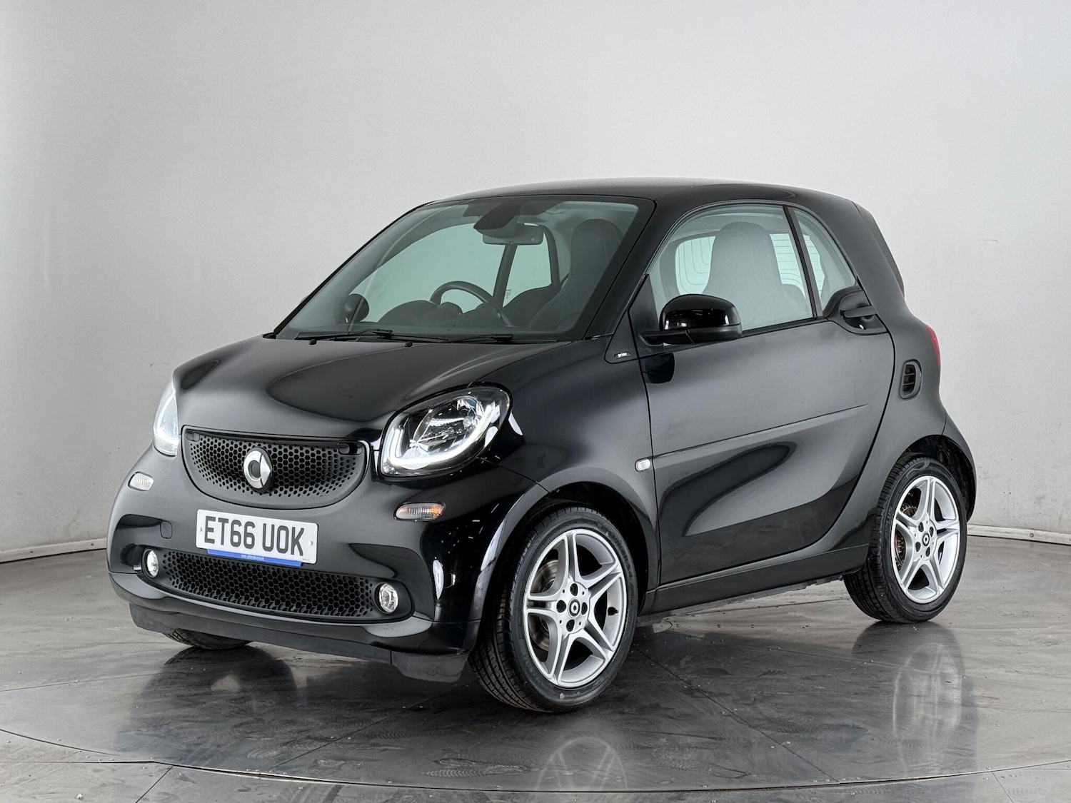 Used smart fortwo 2017 for sale - 77246744: Photo 3