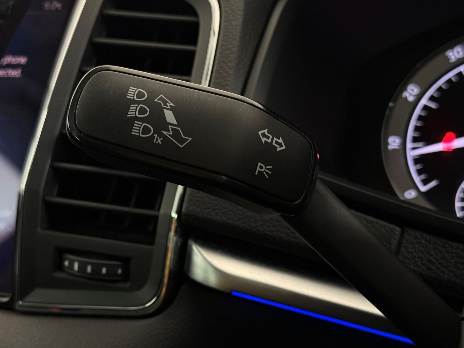 Used Skoda Karoq 2018 for sale - 77222230: Photo 19