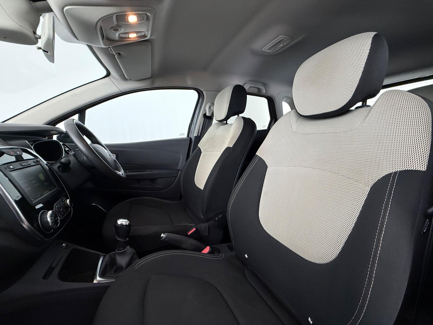 Used Renault Captur 2019 for sale - 77259538: Photo 12