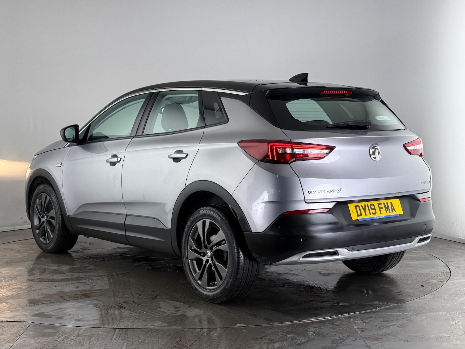 Used Vauxhall Grandland X 2019 for sale - 76942723: Photo 4