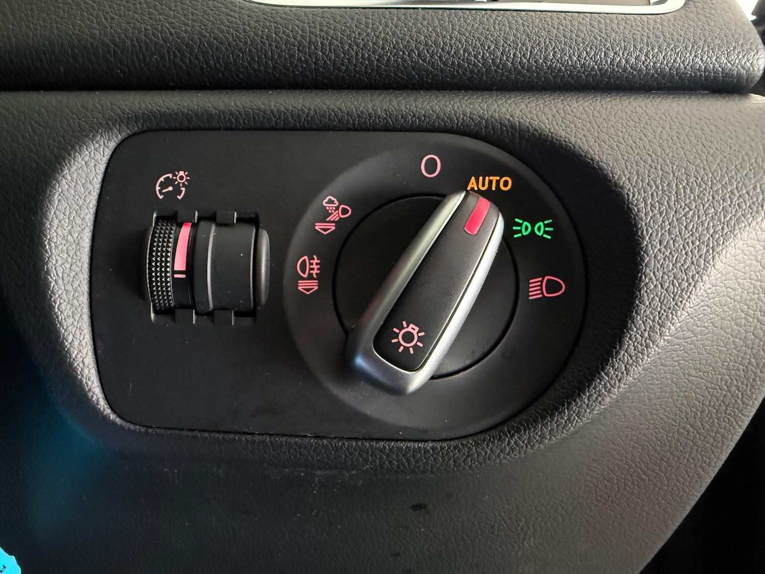 Used Audi Q3 2016 for sale - 77243203: Photo 22