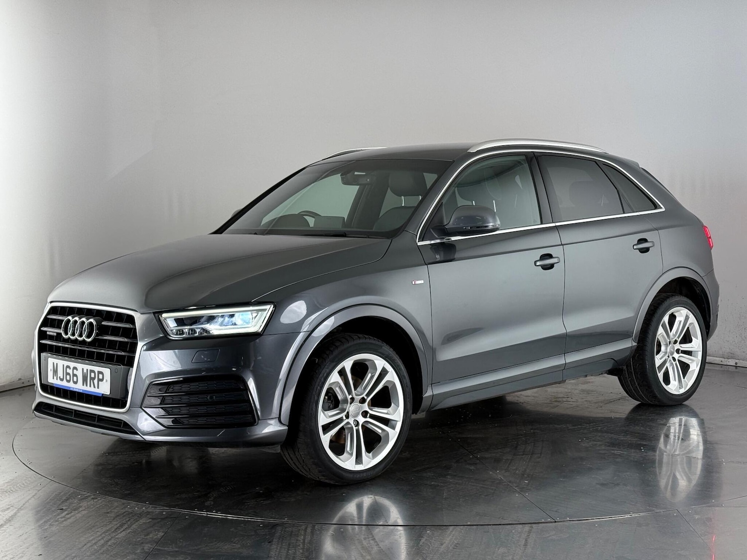 Used Audi Q3 2016 for sale - 77243203: Photo 3