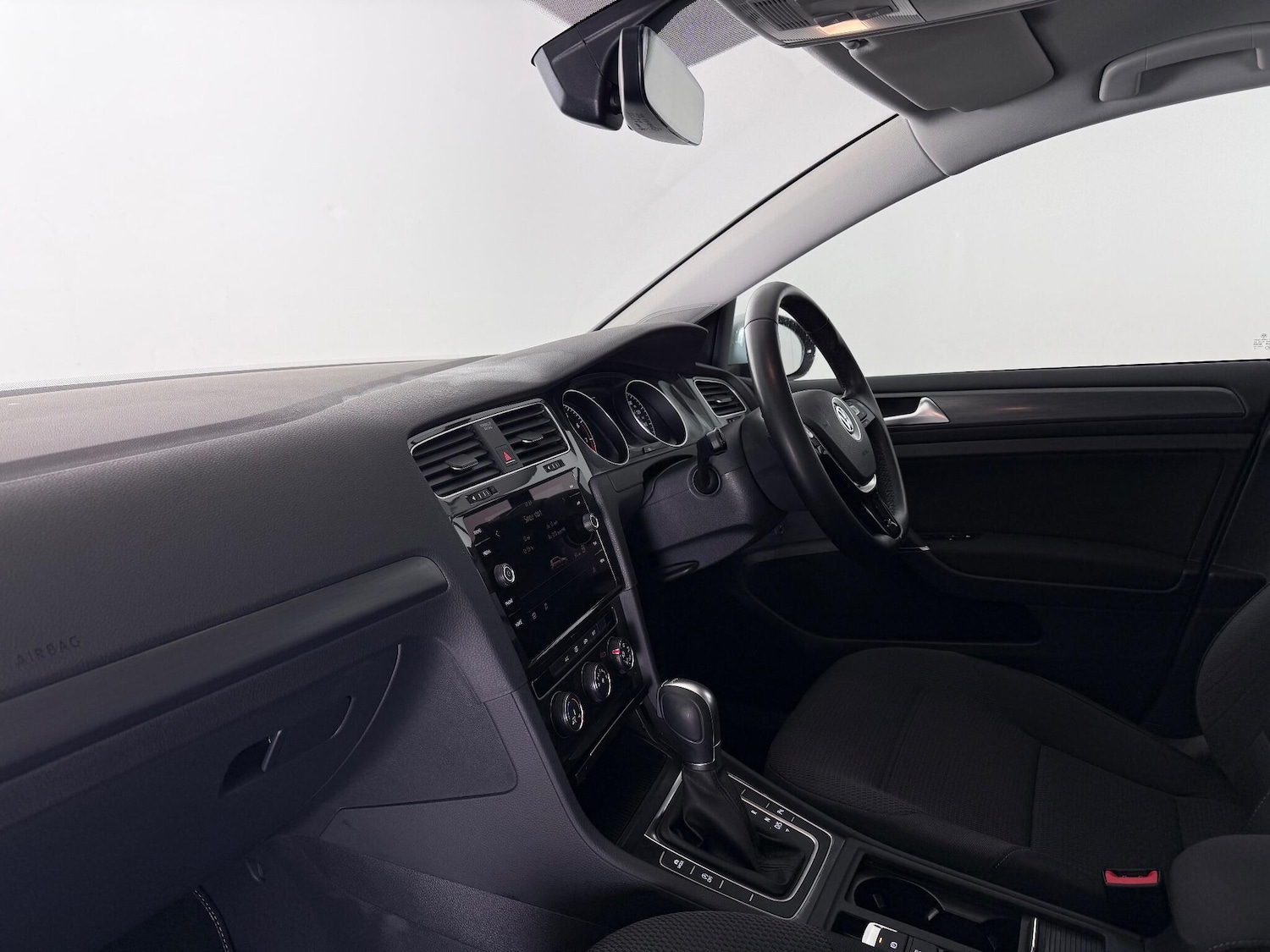 Used Volkswagen Golf 2018 for sale - 77246852: Photo 16