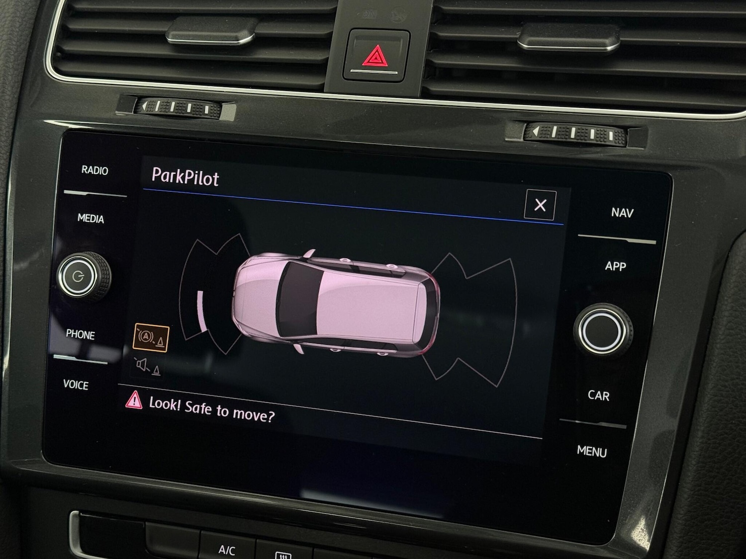 Used Volkswagen Golf 2018 for sale - 77246852: Photo 31