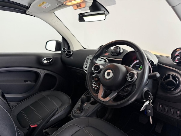 Used smart fortwo 2018 for sale - 76111958: Photo 16