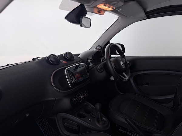 Used smart fortwo 2018 for sale - 76111958: Photo 18